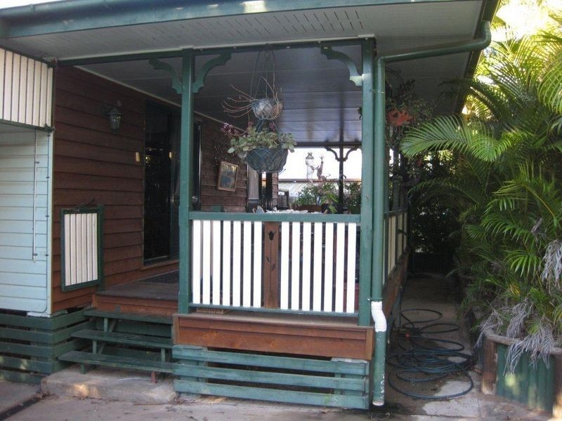 20 Kennedy Drive, Moranbah QLD 4744
