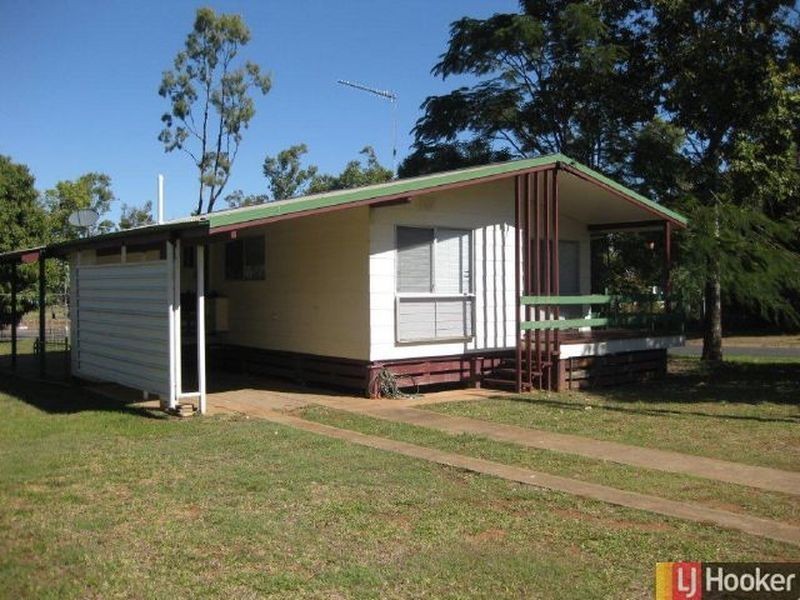 17a Flinders Drive, Moranbah QLD 4744