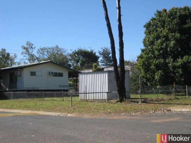 17a Flinders Drive, Moranbah QLD 4744