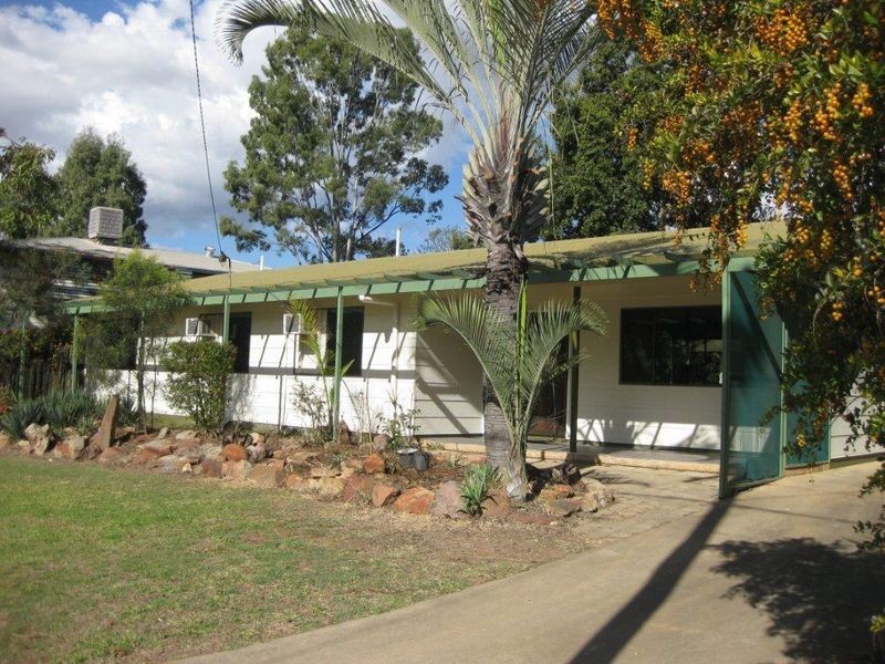 184 Mills Avenue, Moranbah QLD 4744