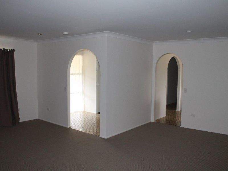 184 Mills Avenue, Moranbah QLD 4744