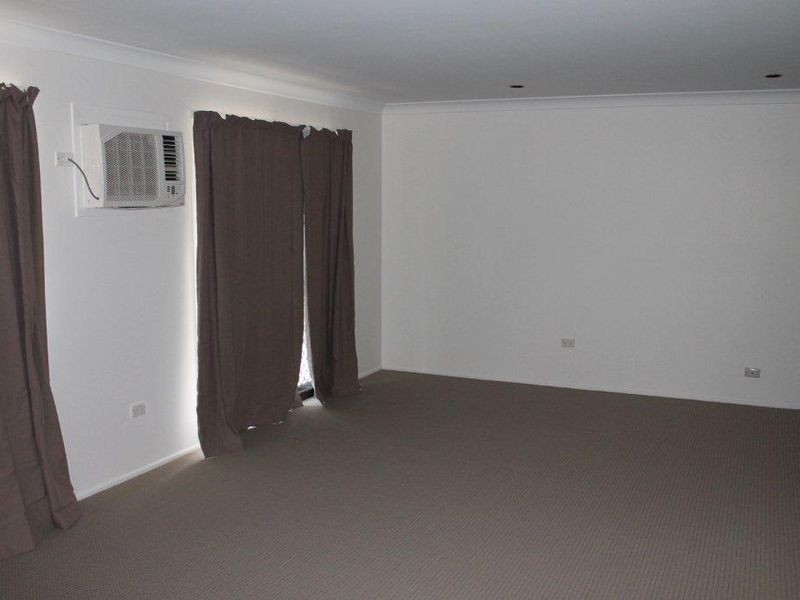 184 Mills Avenue, Moranbah QLD 4744