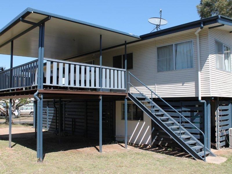 16 Bradman Street, Moranbah QLD 4744