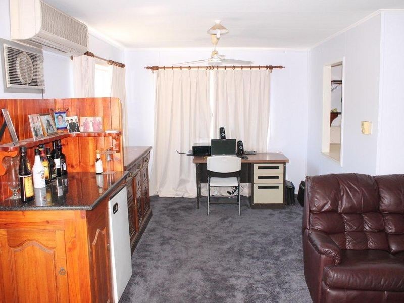 16 Bradman Street, Moranbah QLD 4744
