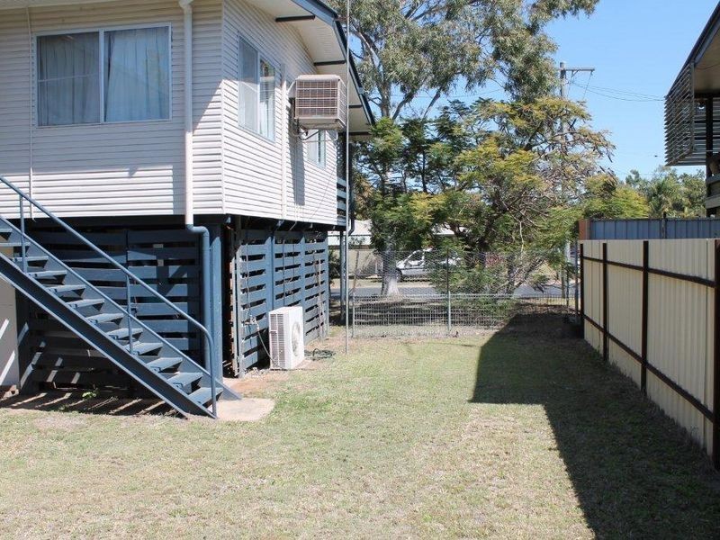 16 Bradman Street, Moranbah QLD 4744