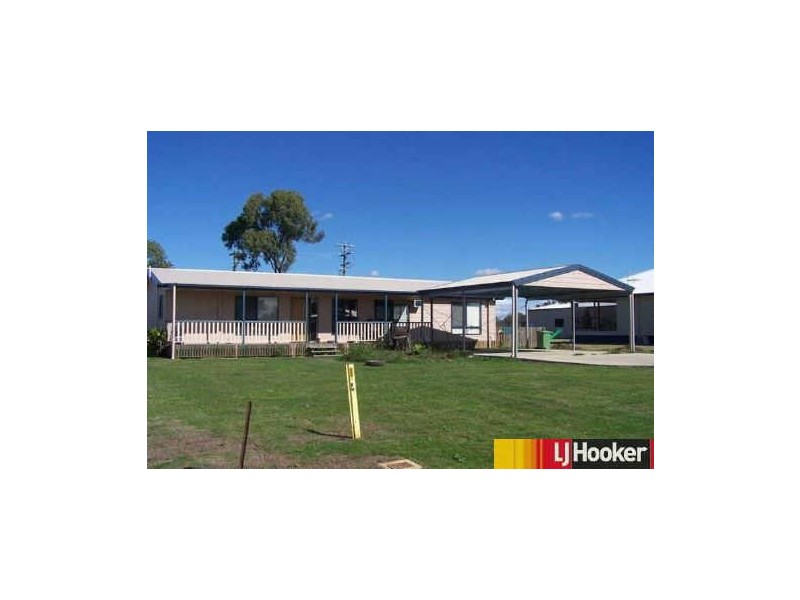 15 Cassia Court, Nebo QLD 4742