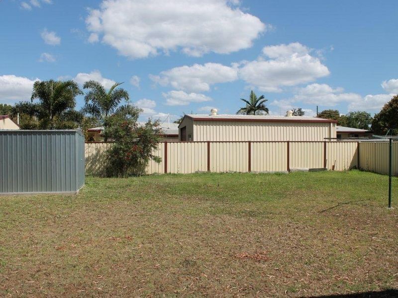 17 Kennedy Drive, Moranbah QLD 4744