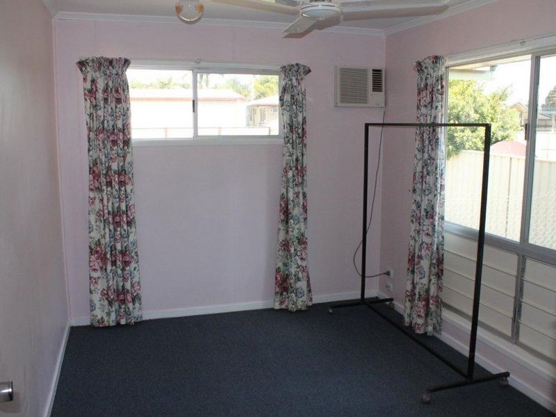 17 Kennedy Drive, Moranbah QLD 4744