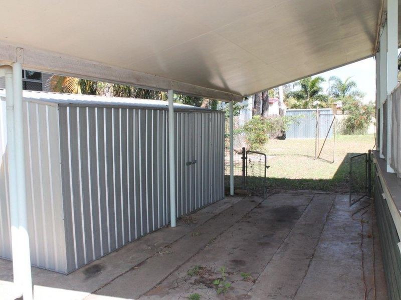 17 Kennedy Drive, Moranbah QLD 4744