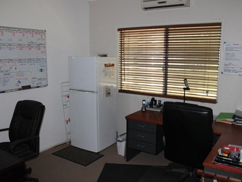9 Wickham Street, Moranbah QLD 4744