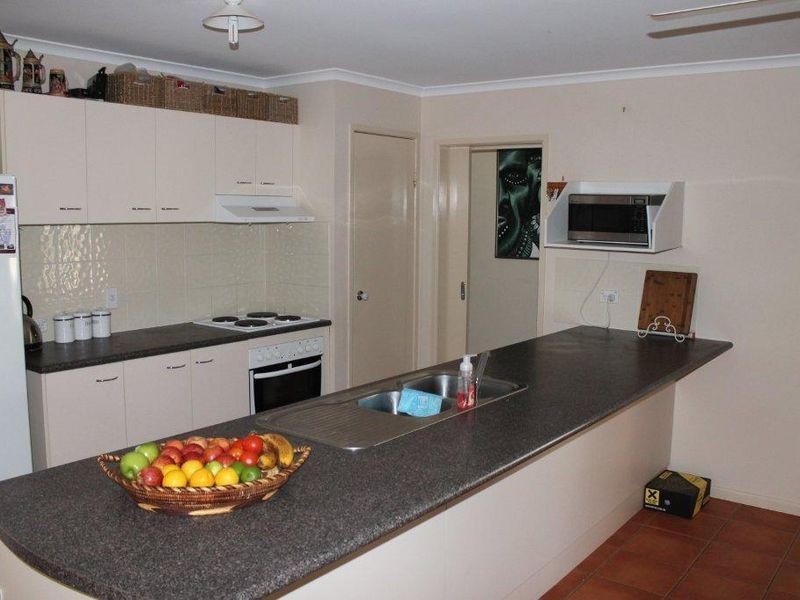 6 Macpherson Street, Moranbah QLD 4744