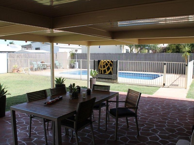 6 Macpherson Street, Moranbah QLD 4744