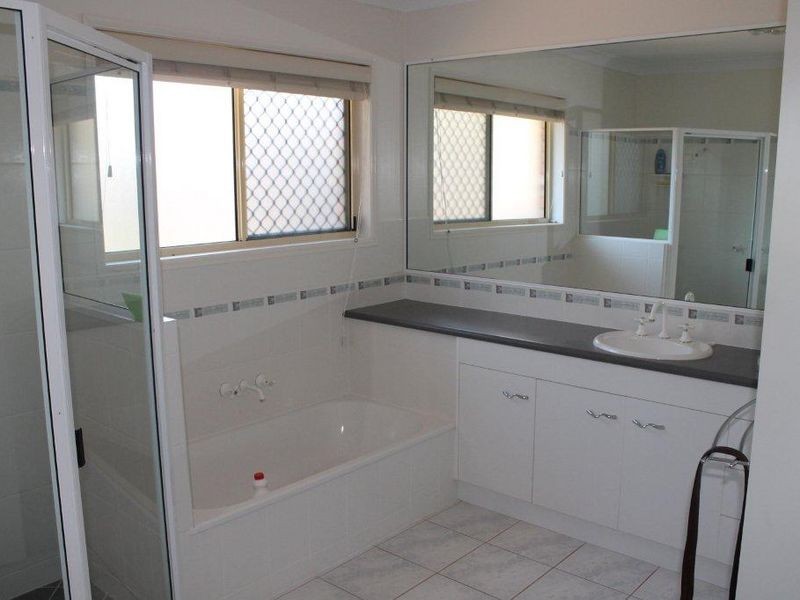 3 Freeman Street, Moranbah QLD 4744