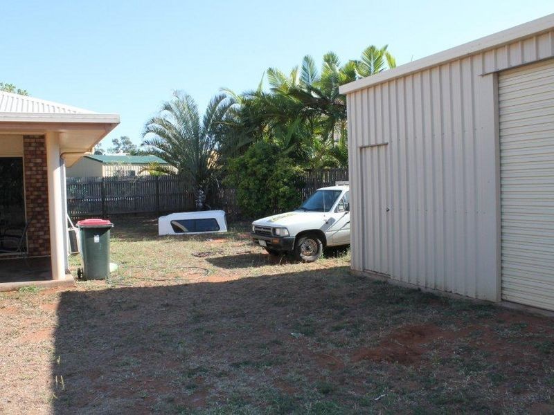 3 Freeman Street, Moranbah QLD 4744