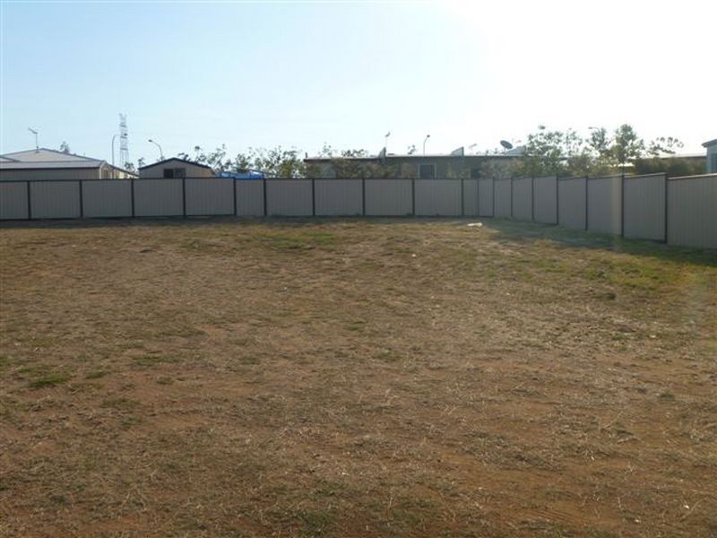 16 Croker court, Moranbah QLD 4744