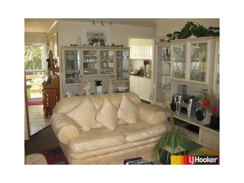 17 Ney Street, Moranbah QLD 4744