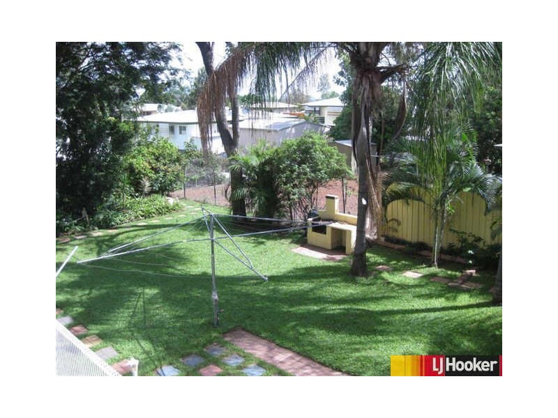 17 Ney Street, Moranbah QLD 4744