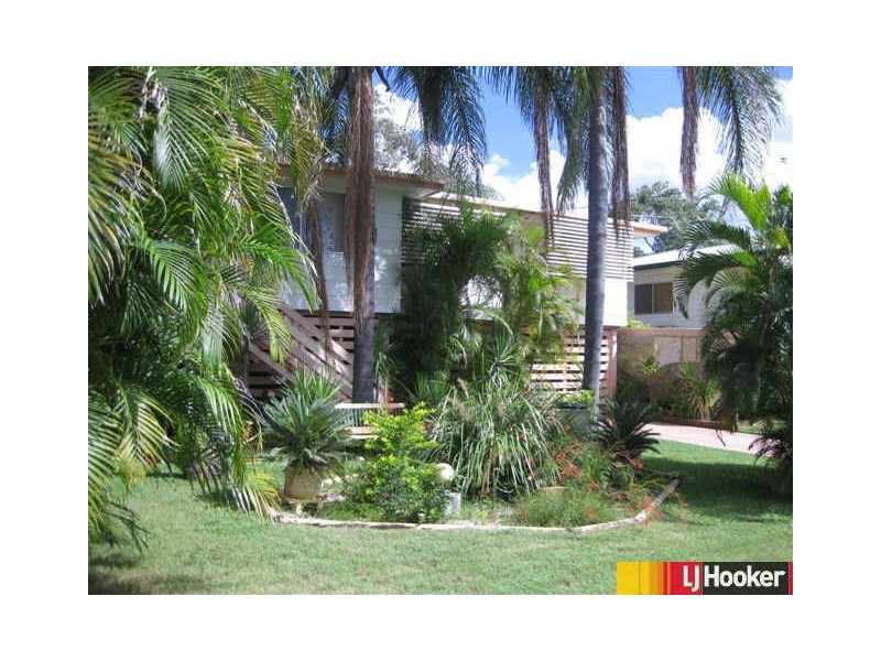 17 Ney Street, Moranbah QLD 4744