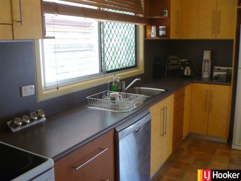 15 Laver Street, Moranbah QLD 4744