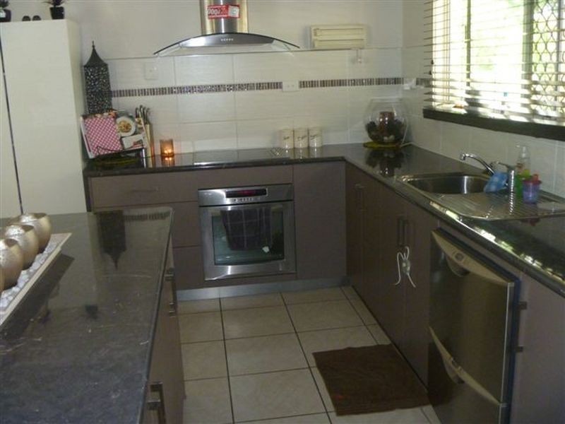 28 Mills Avenue, Moranbah QLD 4744