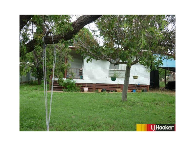 3 Kangaroo Street, Moranbah QLD 4744