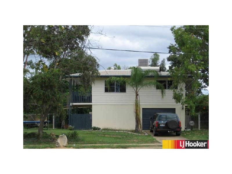 186 Mills Avenue, Moranbah QLD 4744