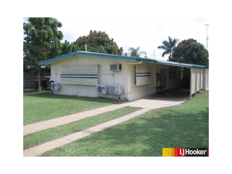 16 Mackenzie Drive, Moranbah QLD 4744