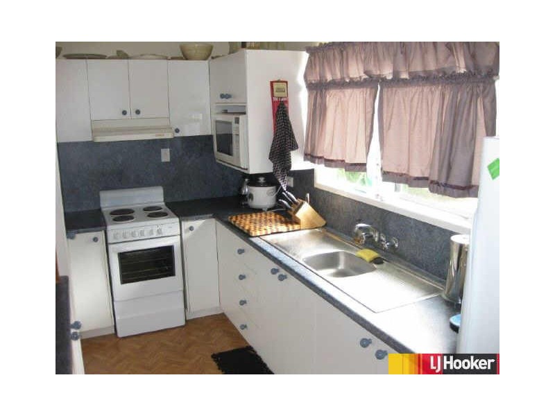 16 Mackenzie Drive, Moranbah QLD 4744