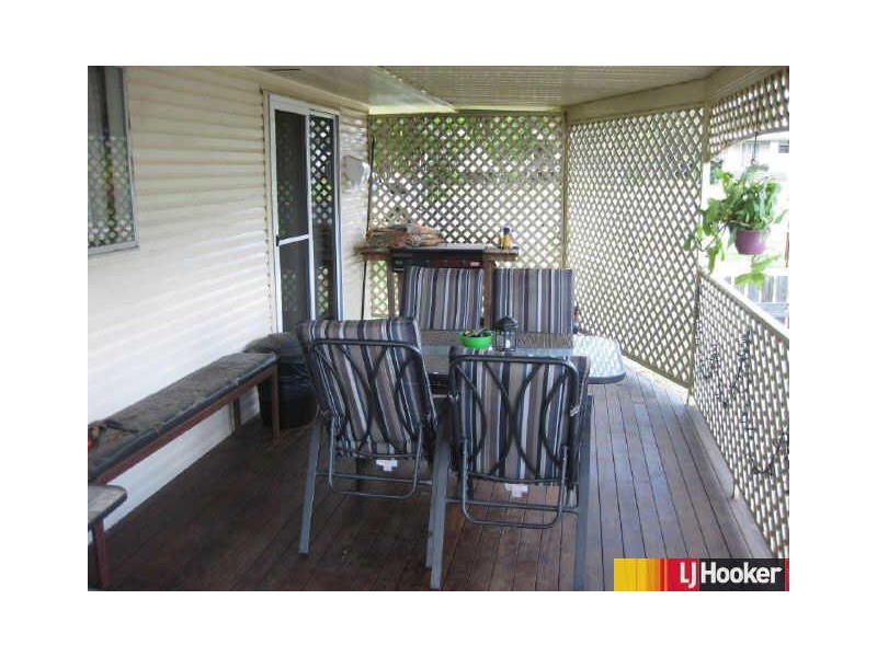 8 Harris Court, Moranbah QLD 4744