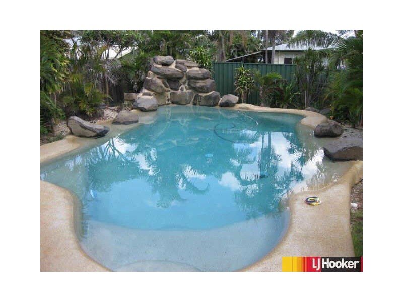 8 Harris Court, Moranbah QLD 4744