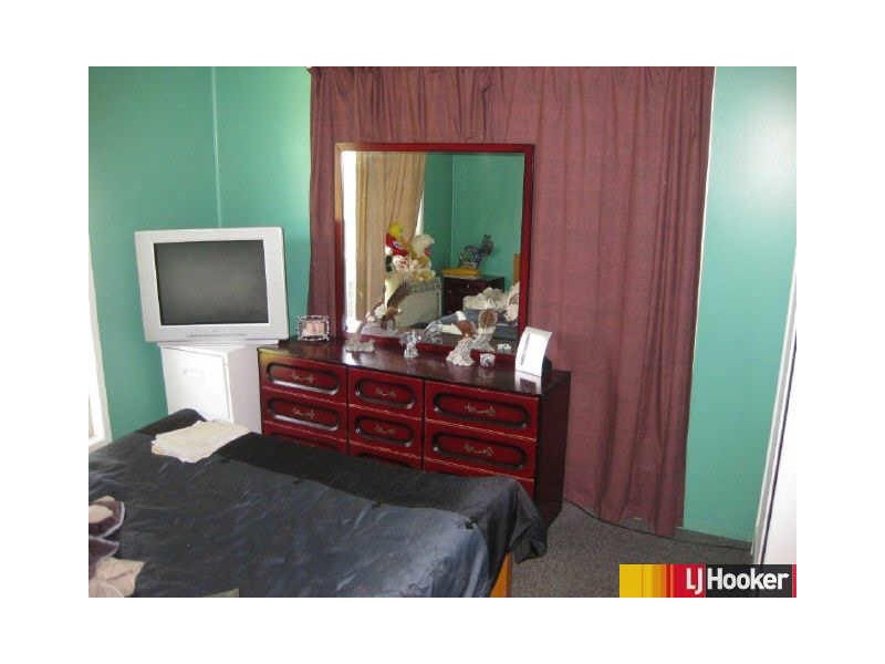 8 Harris Court, Moranbah QLD 4744