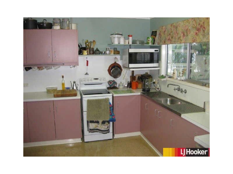 21 Bernborough Avenue, Moranbah QLD 4744