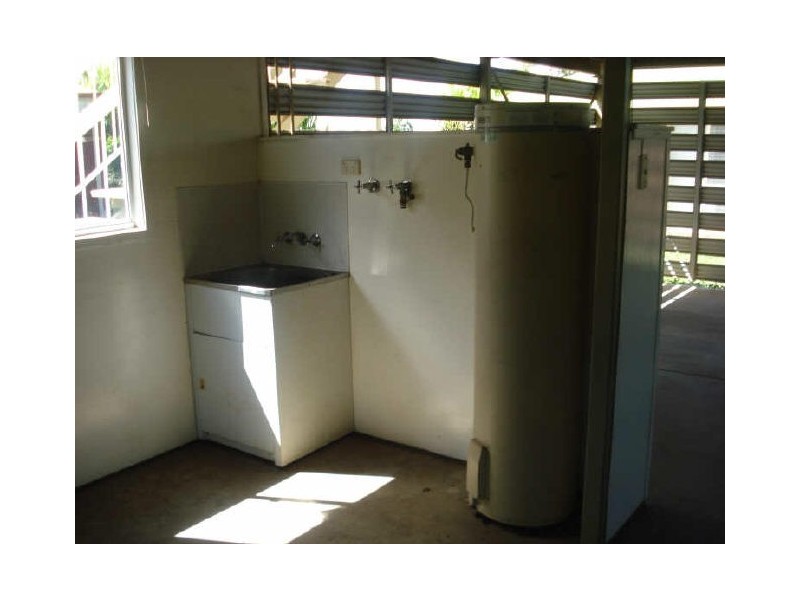 3 Maitland Drive, Moranbah QLD 4744