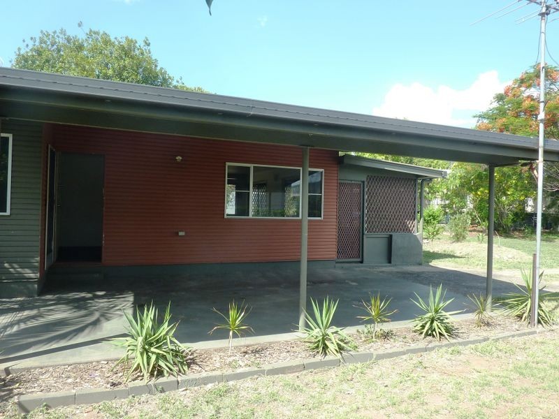 12 Bennett Court, Moranbah QLD 4744