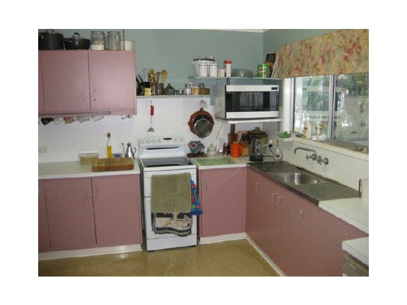 21 Bernborough Drive, Moranbah QLD 4744