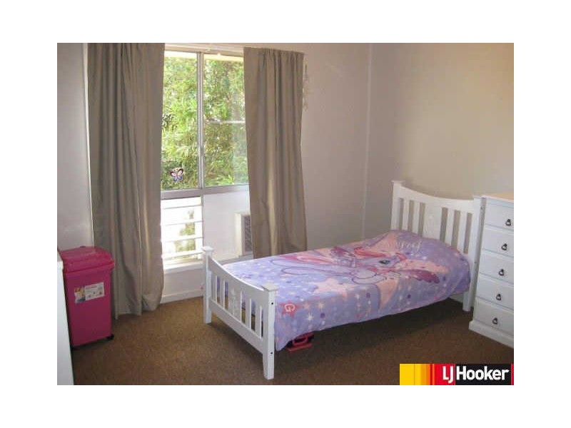 13 Belshore Street, Moranbah QLD 4744
