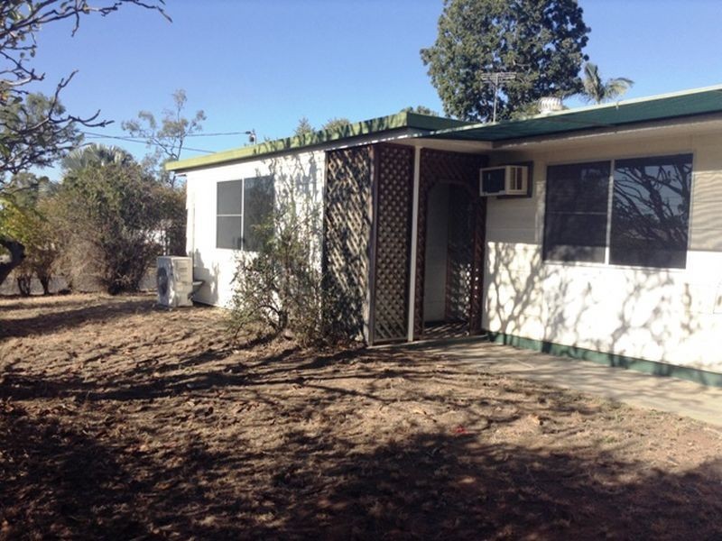 1 Yeates Street, Moranbah QLD 4744