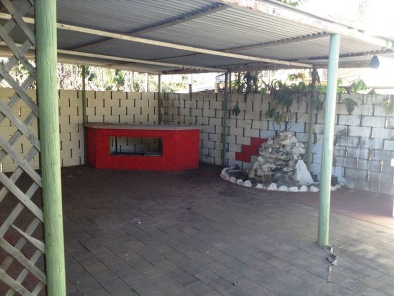 1 Yeates Street, Moranbah QLD 4744