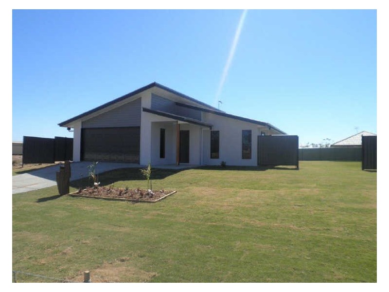 76 Utah Drive, Moranbah QLD 4744