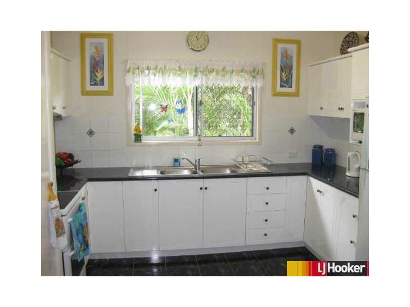 17 Goolagong Crescent, Moranbah QLD 4744