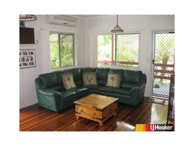 17 Goolagong Crescent, Moranbah QLD 4744
