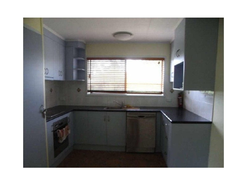 21 Rolfe Street, Moranbah QLD 4744