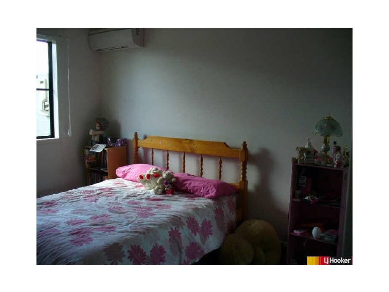 16 Macpherson Street, Moranbah QLD 4744