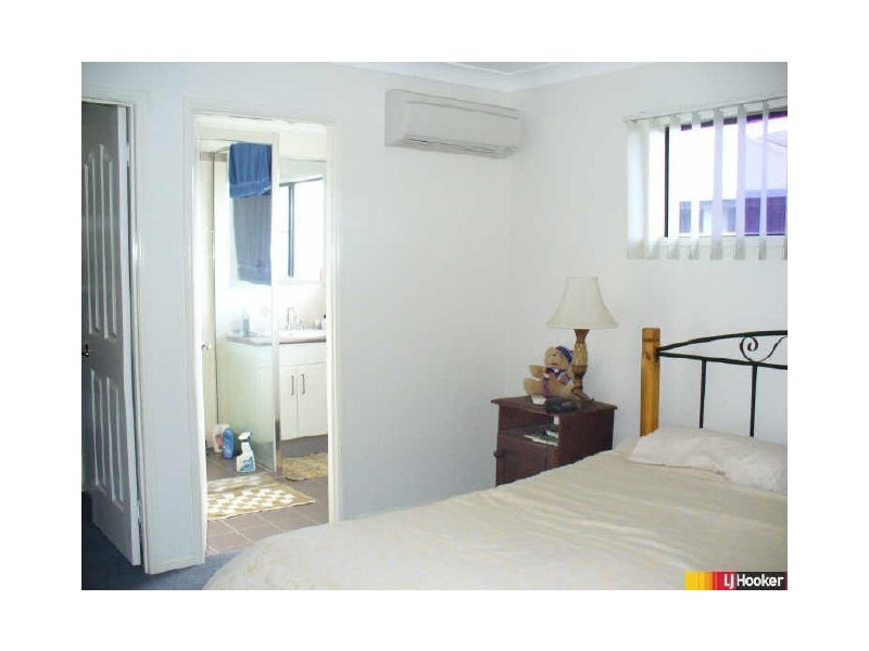 16 Macpherson Street, Moranbah QLD 4744