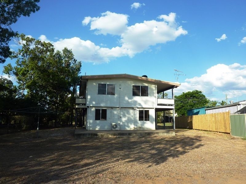 18 Barraclough Crescent, Moranbah QLD 4744