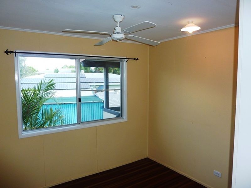 18 Barraclough Crescent, Moranbah QLD 4744