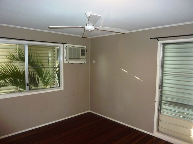 18 Barraclough Crescent, Moranbah QLD 4744