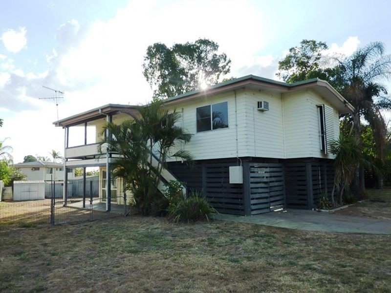 18 Barraclough Crescent, Moranbah QLD 4744