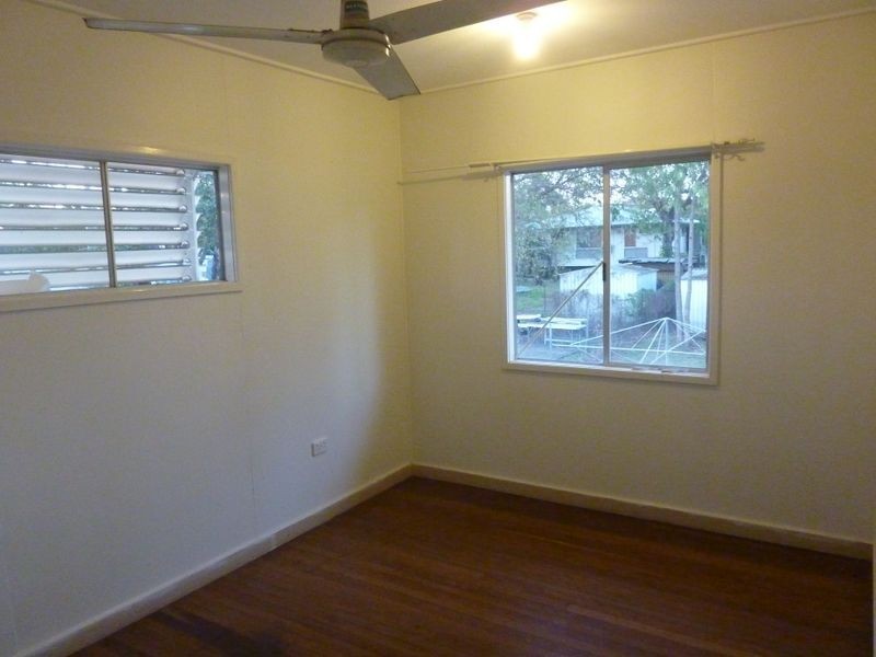 18 Lawson Drive, Moranbah QLD 4744