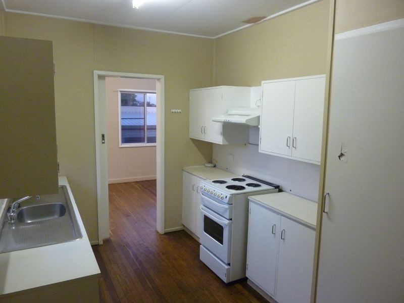 18 Lawson Drive, Moranbah QLD 4744